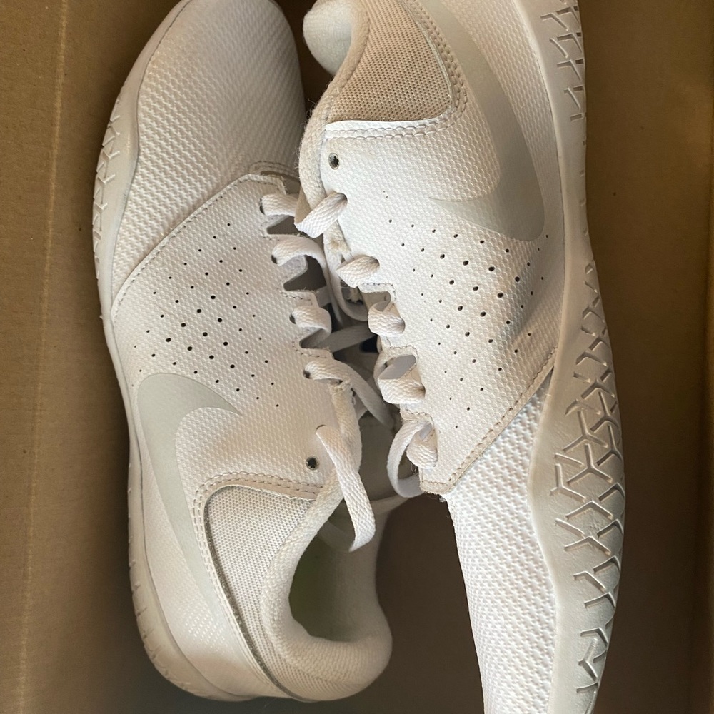 Women’s Nike Cheer Sideline IV